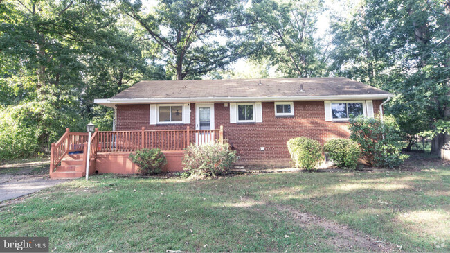 Building Photo - 7008 Beverly Ln Rental