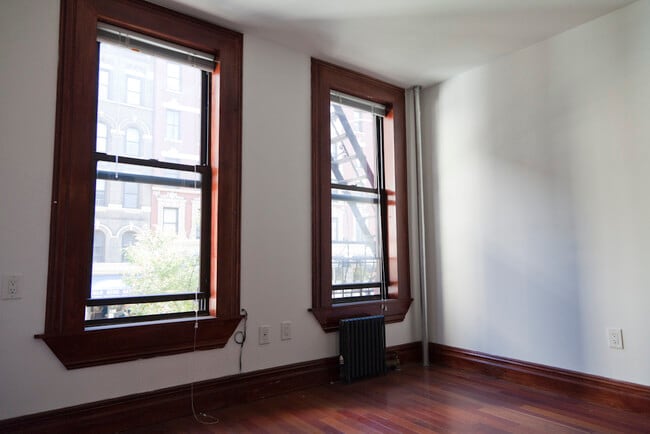 Photo - 1408 Madison Ave Apartamento Unidad 2C