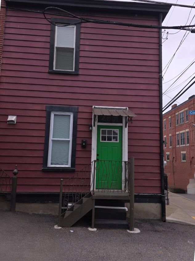 street front - 4601 Corday Way (Pittsburgh, PA)