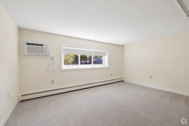 3BR, 2BA - 1,100SF - Living Room