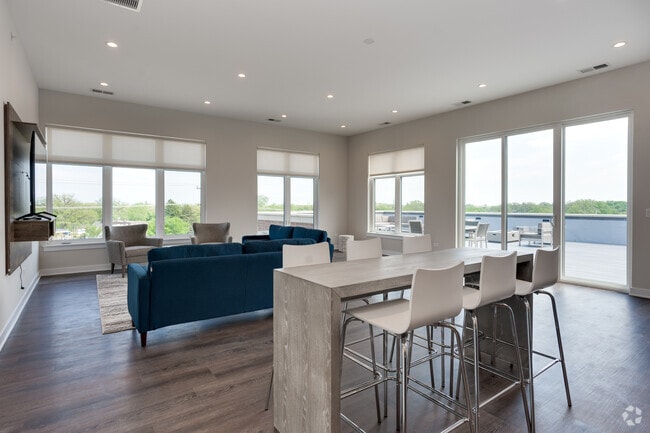 Sala de uso común - HIGHPOINT Highwood Station 246