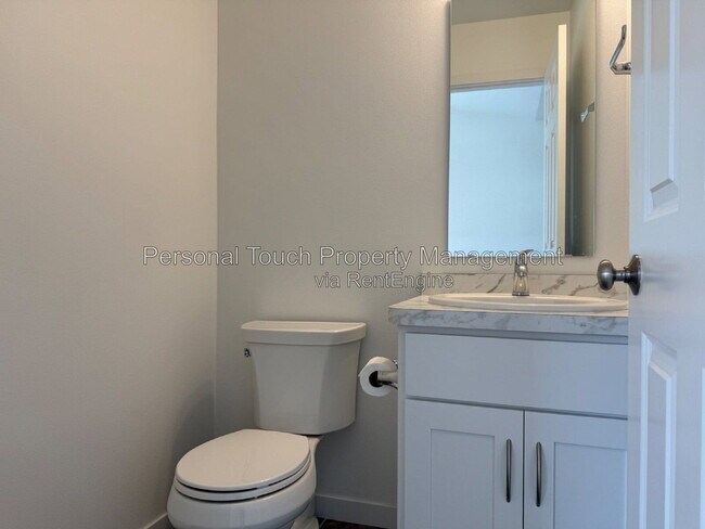 Photo - 6767 32nd St S