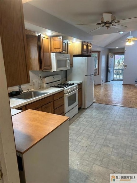 Photo - 143 Fiat Ave