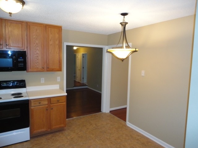 Photo - 205 Wood Green Dr