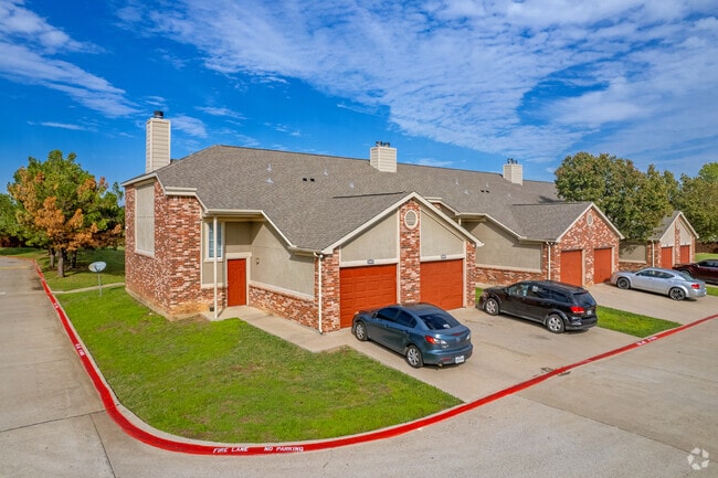 Sycamore Pointe Townhomes