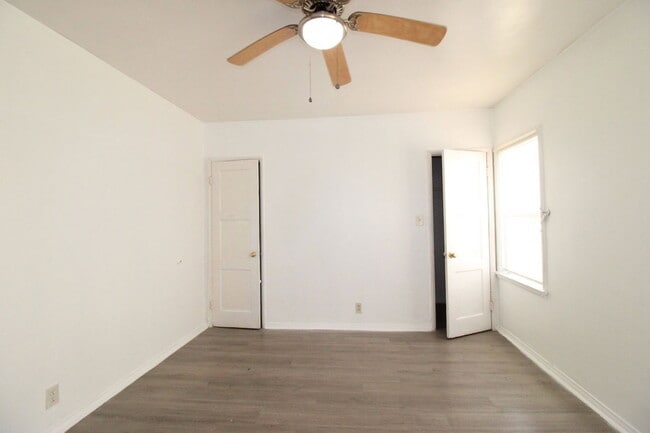 Photo - 2838 W Vernon Ave