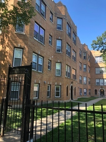 Building Photo - 5036 N Springfield Ave Unit 2B Rental