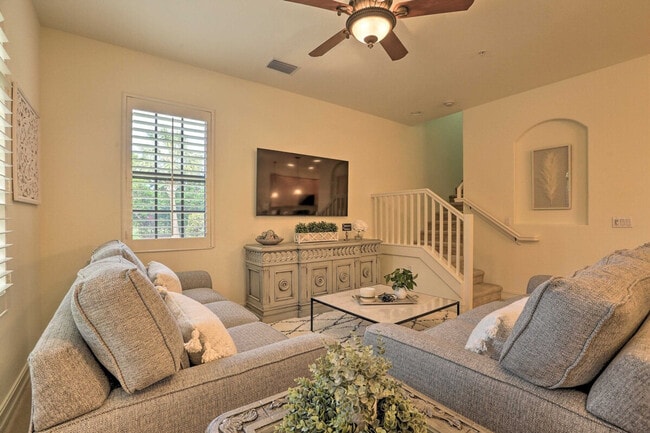 Building Photo - 9159 Delano St Unit ID1307265P