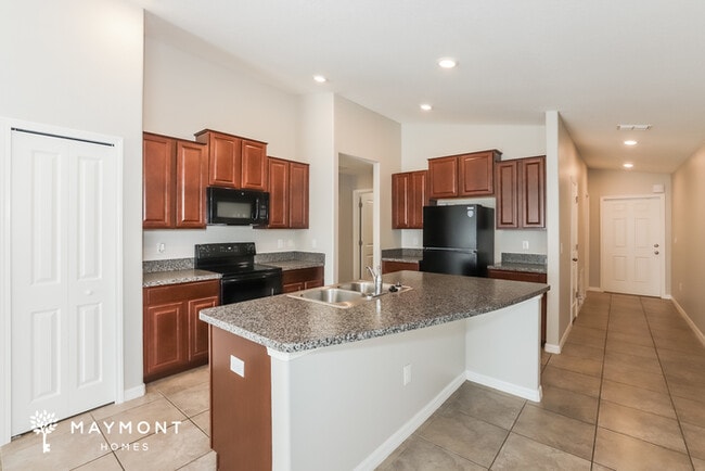 14810 Crescent Rock Dr