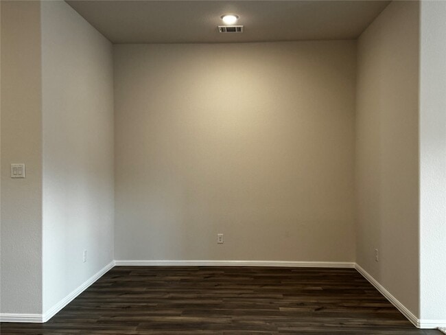 Photo - 2620 Rambling Rd