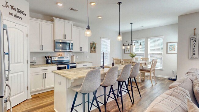 124 Brookline Dr