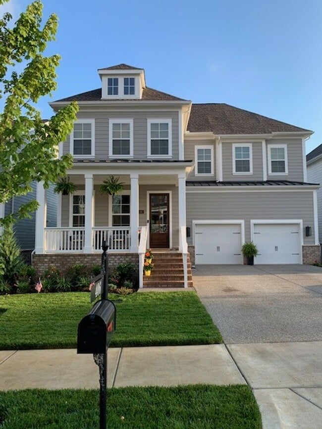 Photo - 4-Bed/2.5-Bath in Lockwood Glen!