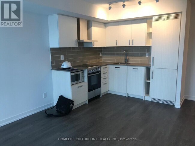 Photo - 125 Redpath Ave Unit 1403