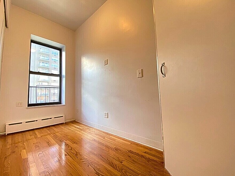 Photo - 14 St Marks Pl