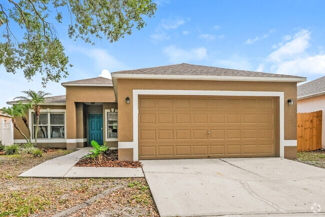 Building Photo - 25035 Hyde Park Blvd Rental