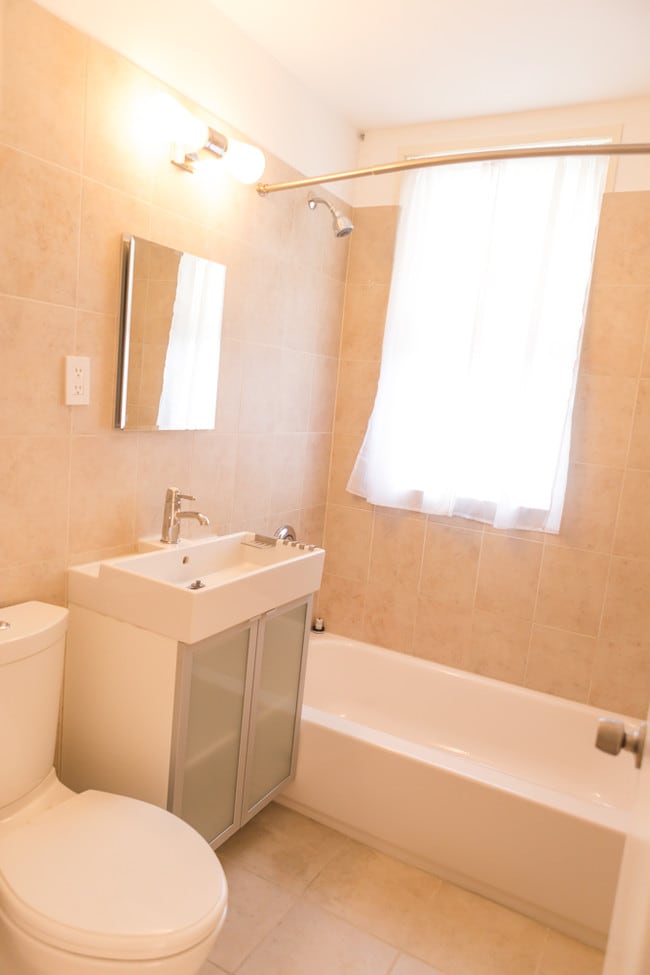 bath - 6 Sutherland Rd Unit 33