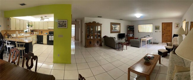 Photo - 8445 SW 4th St