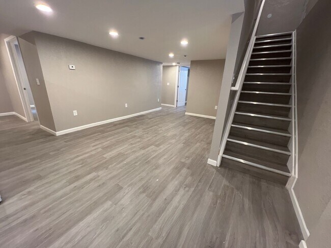 Photo - 3 Bed 1 Bath in Denver's Elyria Swansea Ne...