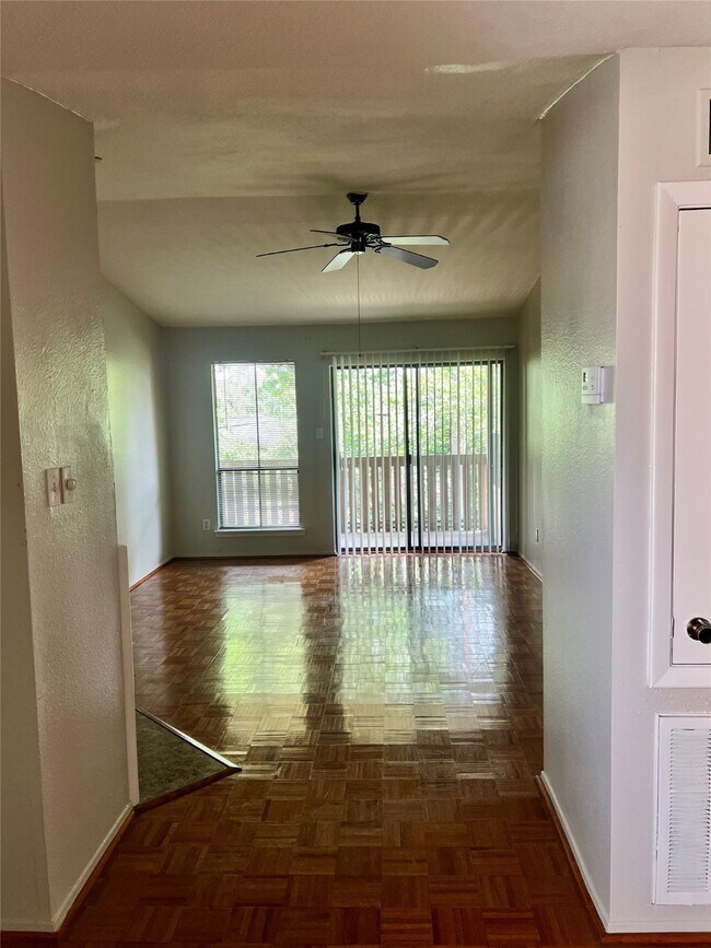 Photo - 5001 Lamonte Ln