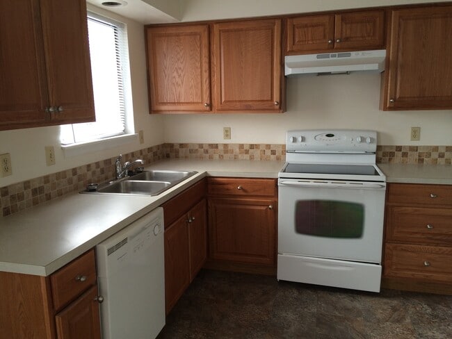 Photo - Duplex for Rent w/ WSG!