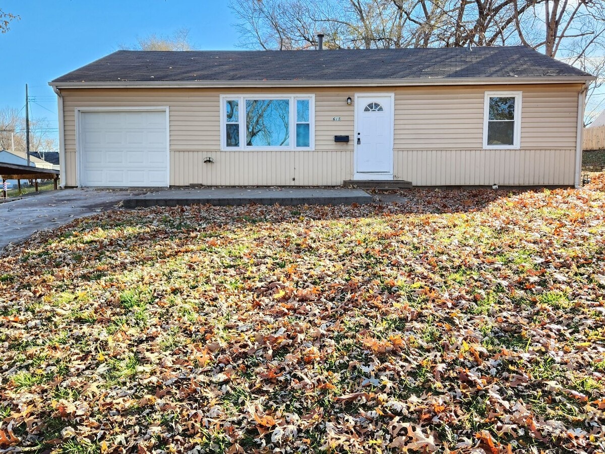 Beautiful 3 Bed/1 Bath Home in the Northla... - Beautiful 3 Bed/1 Bath Home in the Northla...