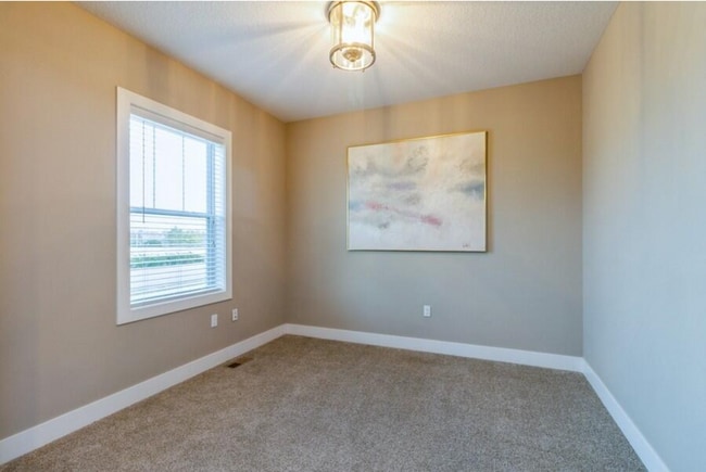 Photo - 112 Wilder Pl