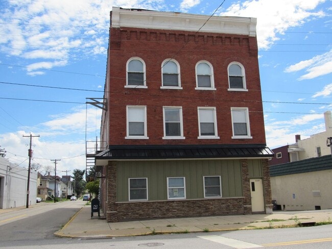 Building Photo - 1100 RES Rental