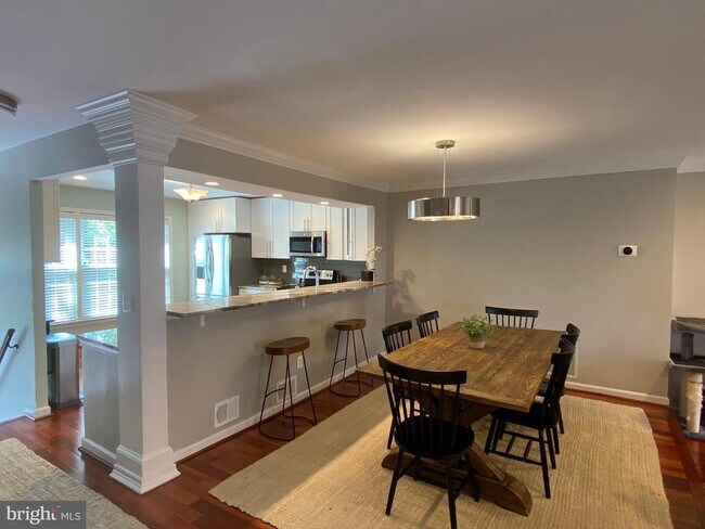 Photo - 216 Gretna Green Ct