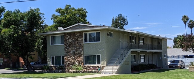 Building Photo - 1321 W North St Rental