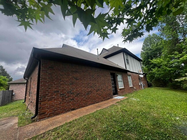 Photo - 1017 Cordova Ridge Pl