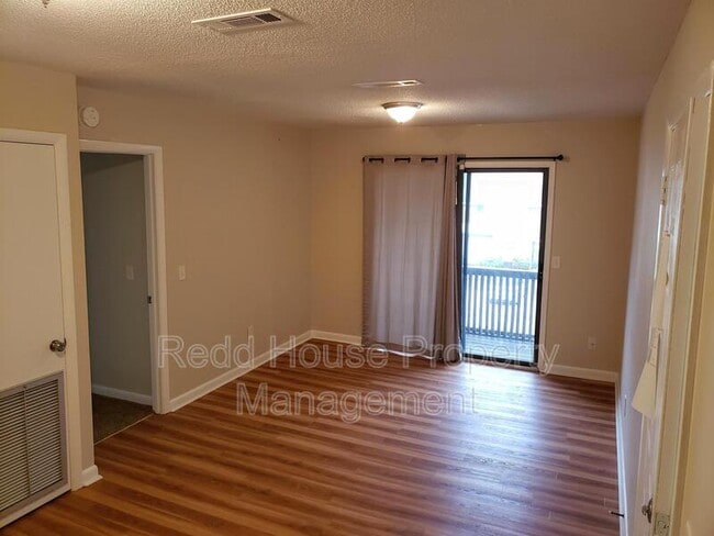 Photo - 101 Gunter Ln Unit B