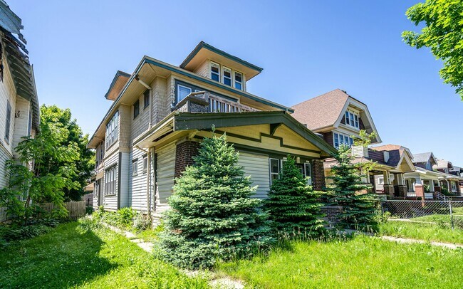 Photo - 2809 N 40th St Unit Down