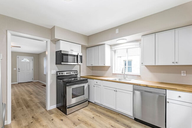 Photo - 6426 Betts Ave