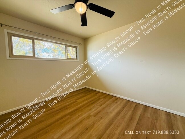 Building Photo - 124 Leta Dr