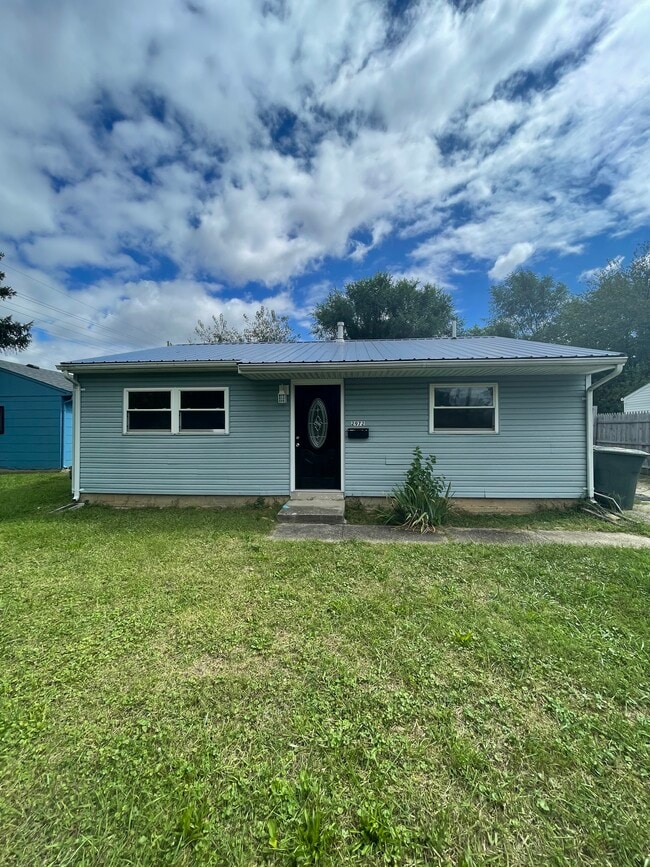 Photo - 2972 Fairwood Ave