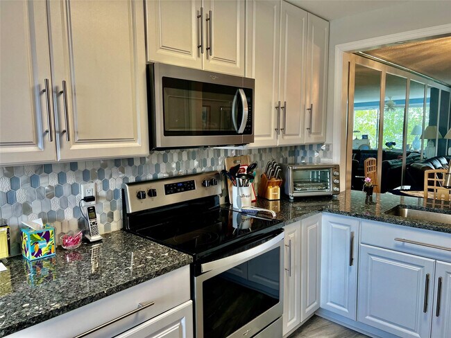 Photo - 9787 N Belfort Cir Unidad 307