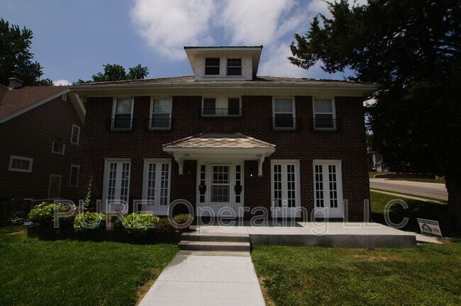 Photo - 1100-1102 S 35 Av Unit 1100