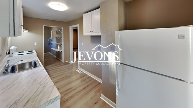 Photo - 812 S 10th Ave Unit 812