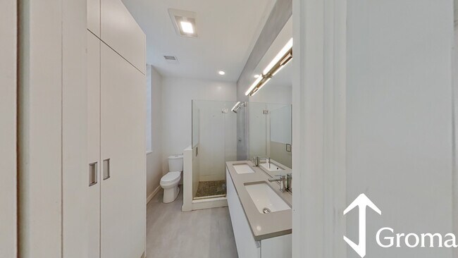 Photo - 2 Worthington St