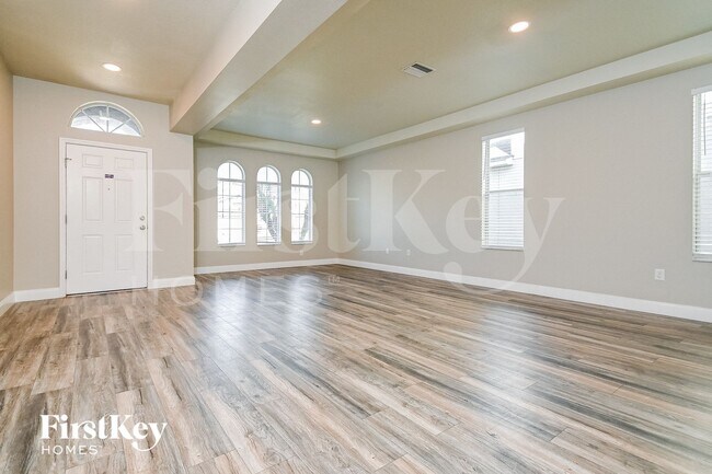11538 Tangle Creek Blvd