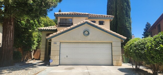 Wonderful 3 Bedroom 2.5 Bathroom Home in E... - Wonderful 3 Bedroom 2.5 Bathroom Home in E...