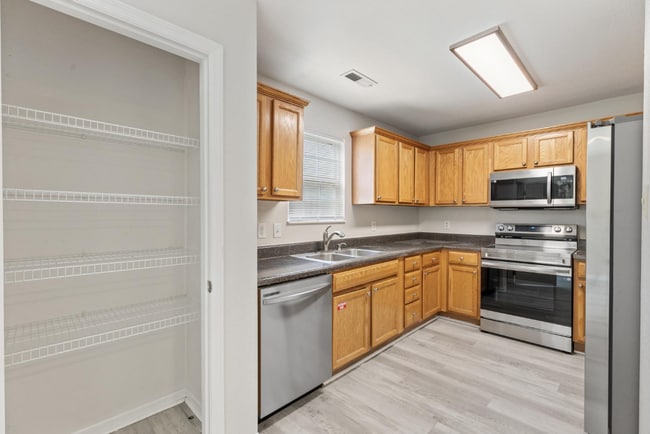 Photo - 8716 Percy Way