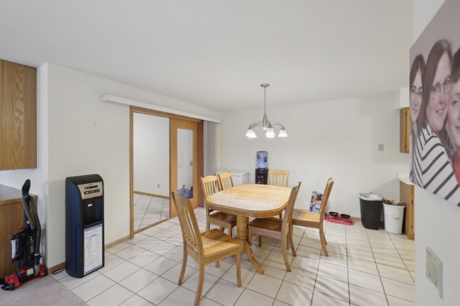 Photo - 1214 N High Point Rd