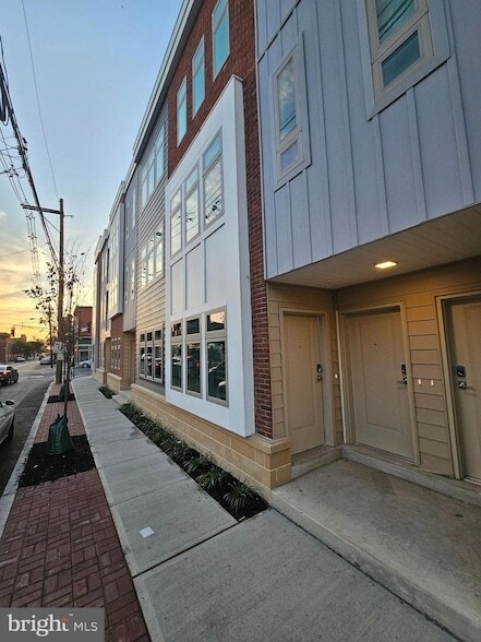 Photo - 200 Hamilton Ave
