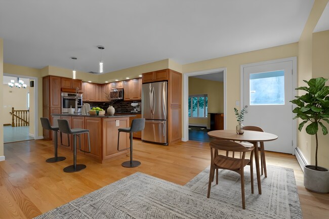 Photo - 52 Rayburn Rd