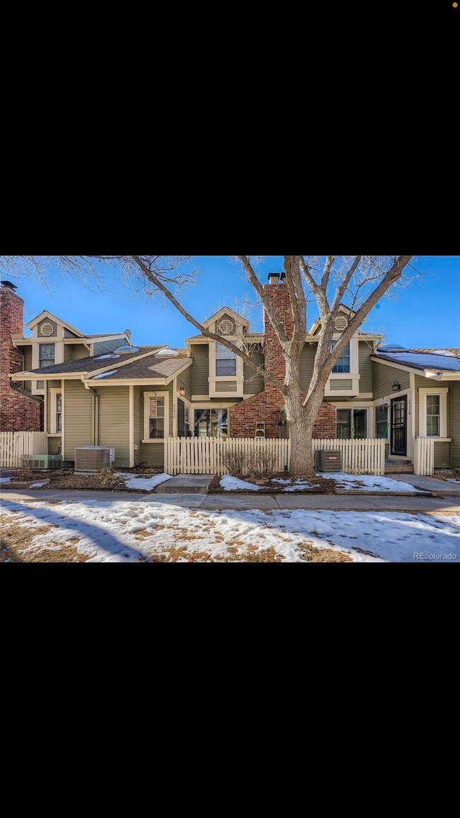 Building Photo - 2020 S Hannibal Way Unit C
