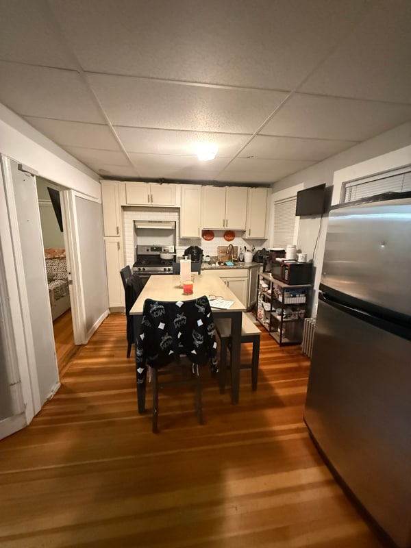 Building Photo - 17 Bowers St