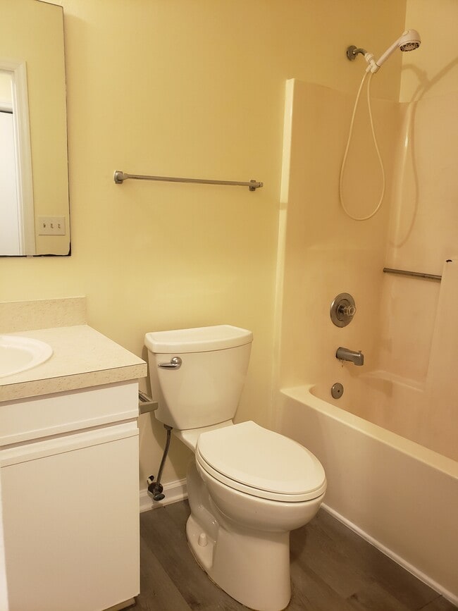 Photo - 334 Woodberry Cir