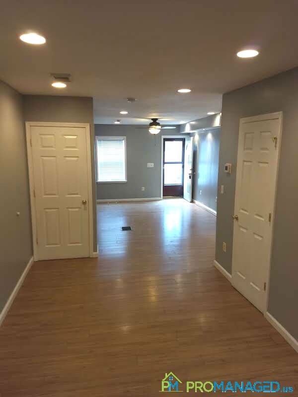 Photo - 435 E Wildey St
