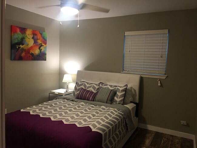 Photo - DSP-600 N East Duplex Unit 600 N East St #B